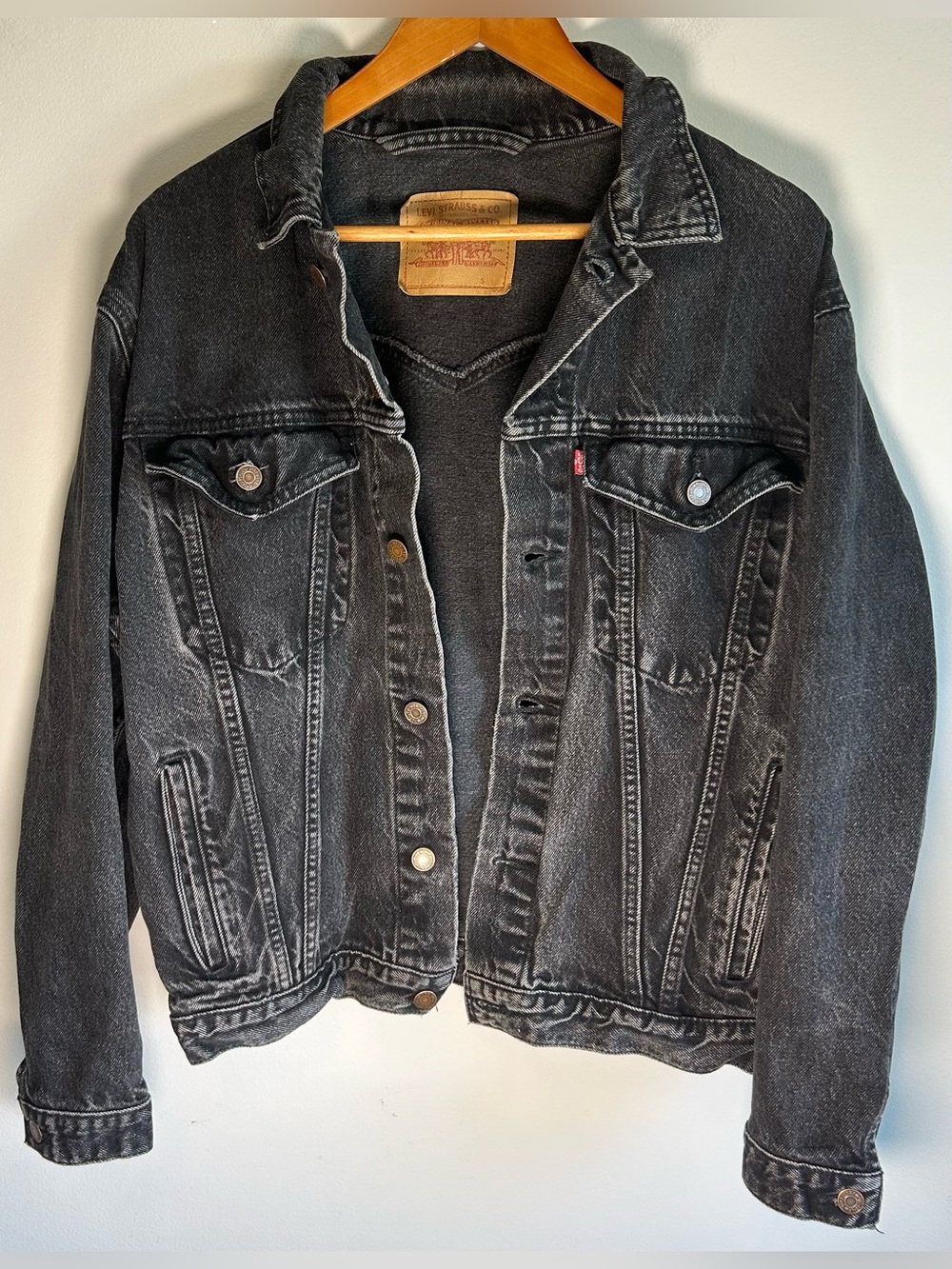 Vintage Levi’s Men’s Denim Trucker Jacket Size S Black Made in Canada Levis